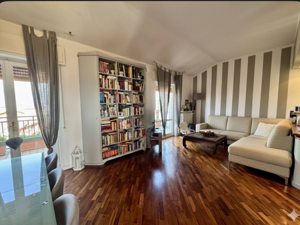 Attico / mansarda a Voghera in Corso Fratelli Rosselli, 40 - Foto 3