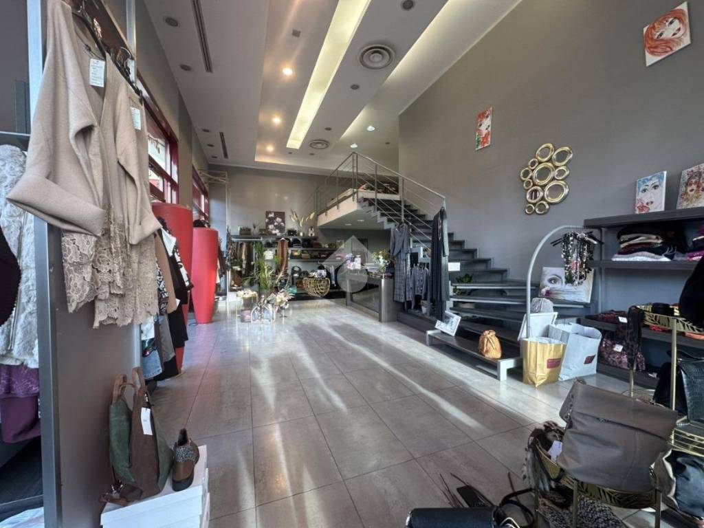 Loft / open space a Landriano in VIA EINAUDI, 44 - Foto 3