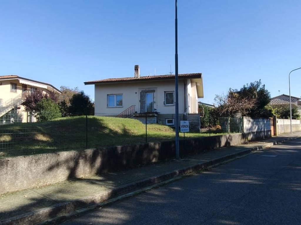 Villa a Buttrio in Via Giacomo Matteotti, 5 - Foto 5