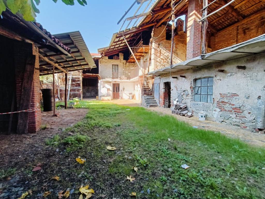 Casa indipendente a Ciriè in Via Clemente Macario, 15 - Foto 5