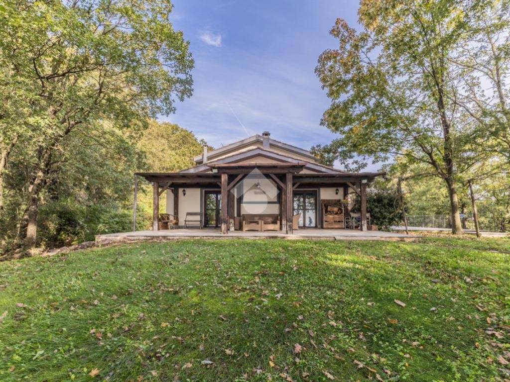 Villa a Bassano romano in Località Monte San Pietro, 3 - Foto 2