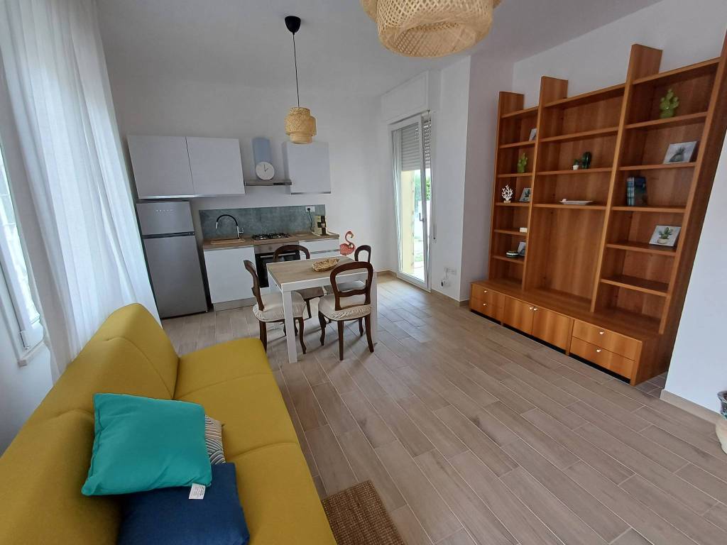 Appartamento a Capoterra in Via delle Azalee - Foto 3