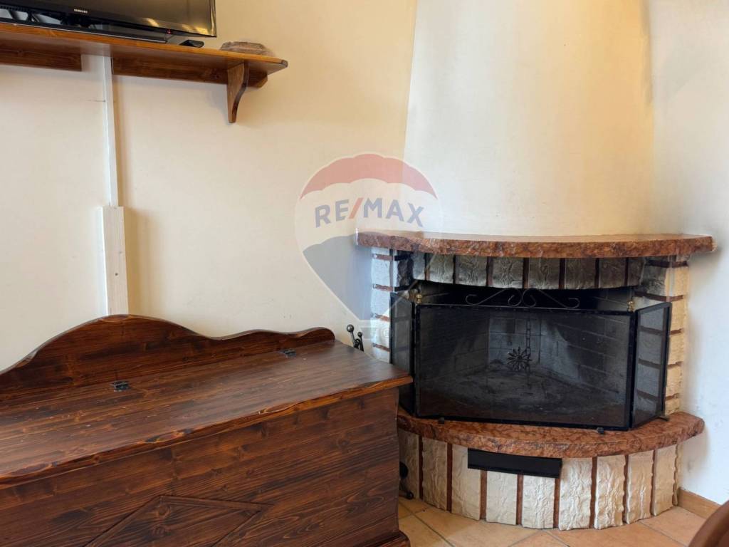 Appartamento a Villetta barrea in Via del Lago - Foto 3