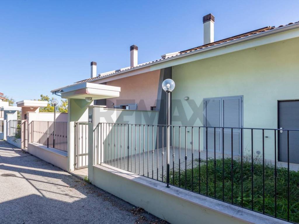 Villetta a schiera a Chieti in Via Luigi Renzetti - Foto 2
