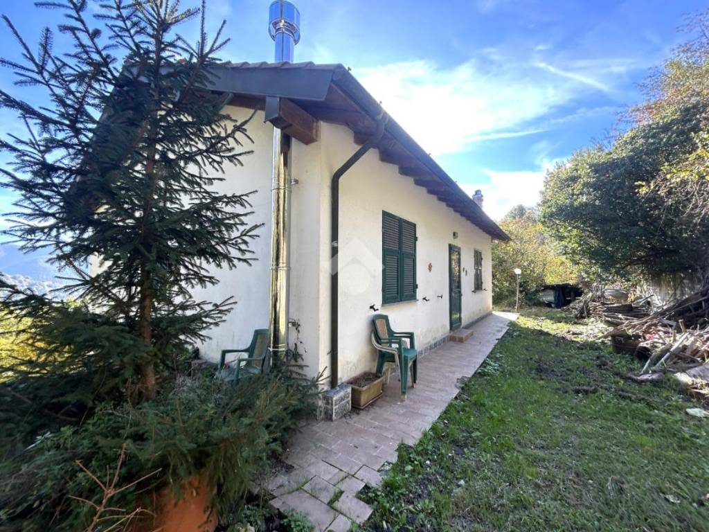 Villa a Serra riccò in Via Caffaro, 56 - Foto 5