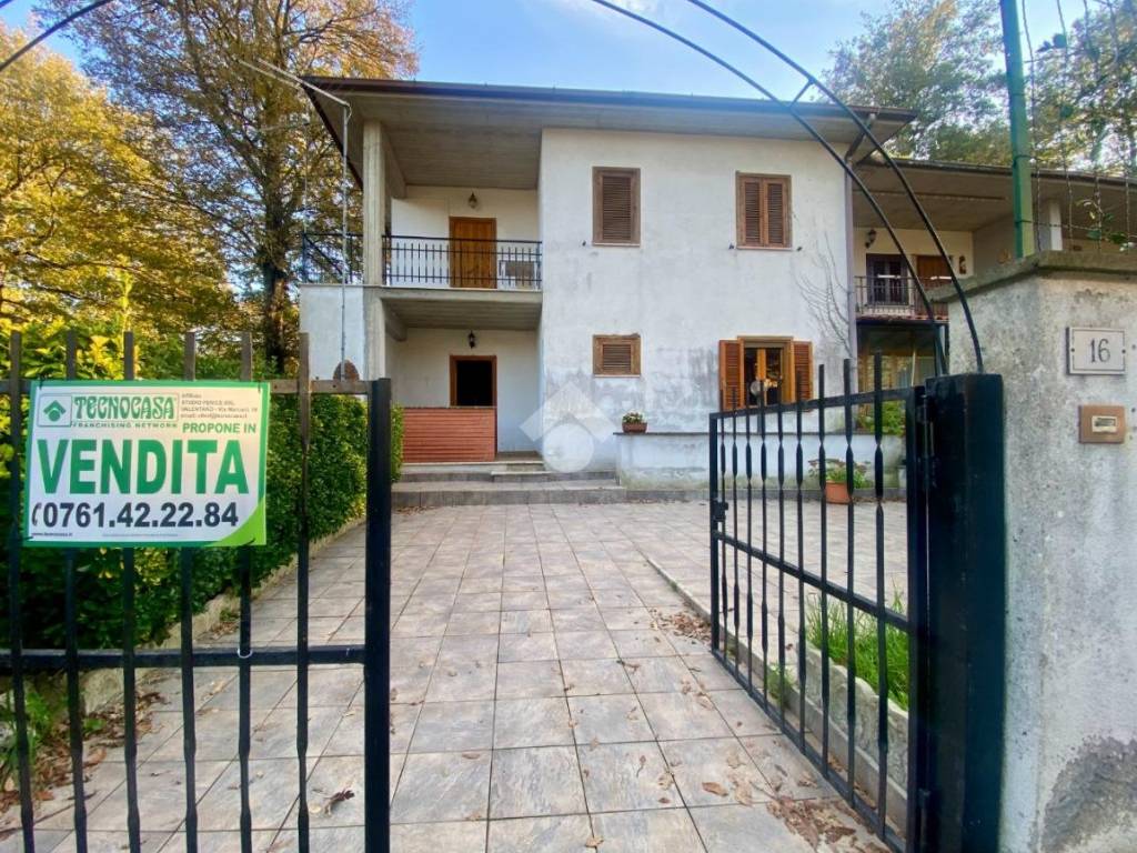 Villetta a schiera a Valentano in Via degli Abeti, 16 - Foto 2