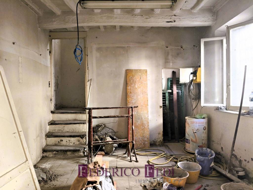 Casa indipendente a Prato in Piazza Mercatale - Foto 4