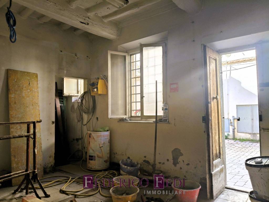 Casa indipendente a Prato in Piazza Mercatale - Foto 5