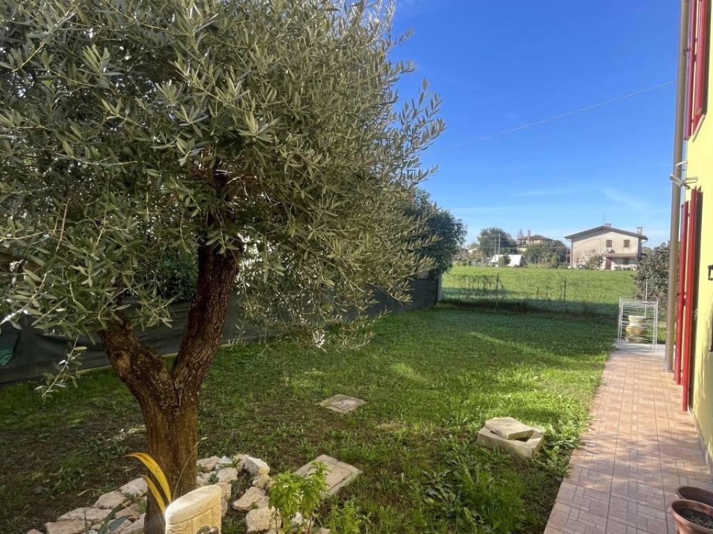 Appartamento a Villanova di camposampiero in Via Giacomo Leopardi - Foto 2