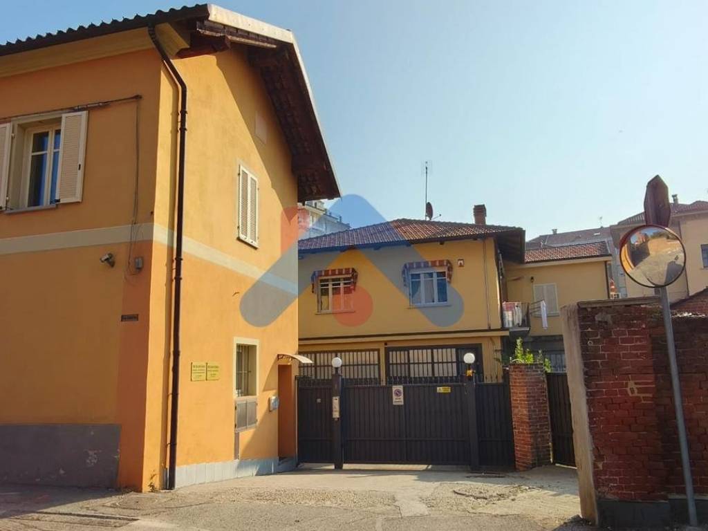 Appartamento a Chieri in Via Vittorio Emanuele II, 66 - Foto 2