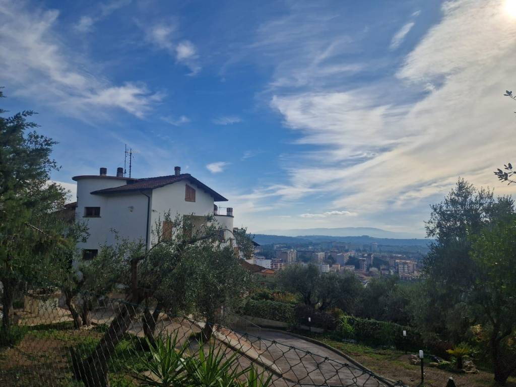 Villa a Perugia in Via Bartolomeo Grazioli, 28 - Foto 2