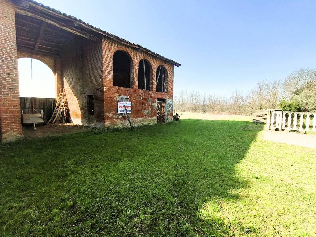 Rustico / casale a Valfenera in Frazione San Sebastiano - Foto 5