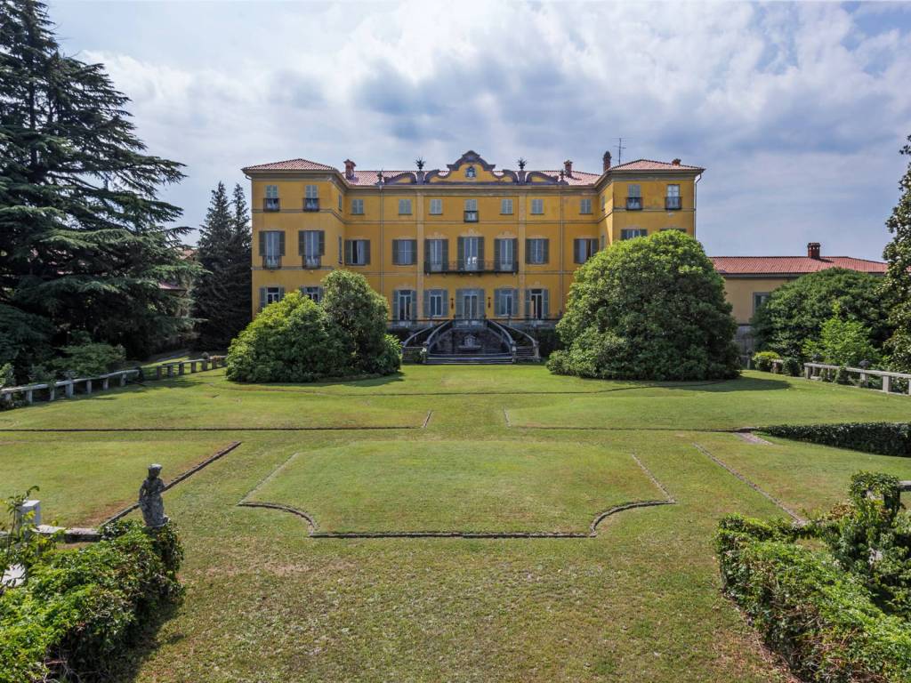 Villa a Azzate in Via Castello - Foto 2