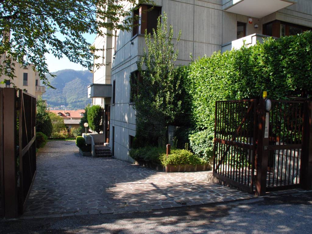 Appartamento a Como in Via Tommaso Grossi - Foto 5
