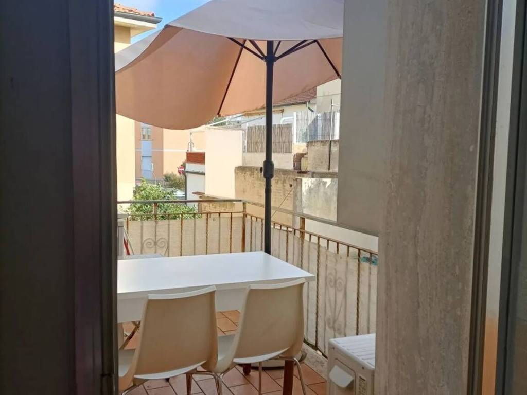 Appartamento a Follonica in Via Della Repubblica - Foto 3