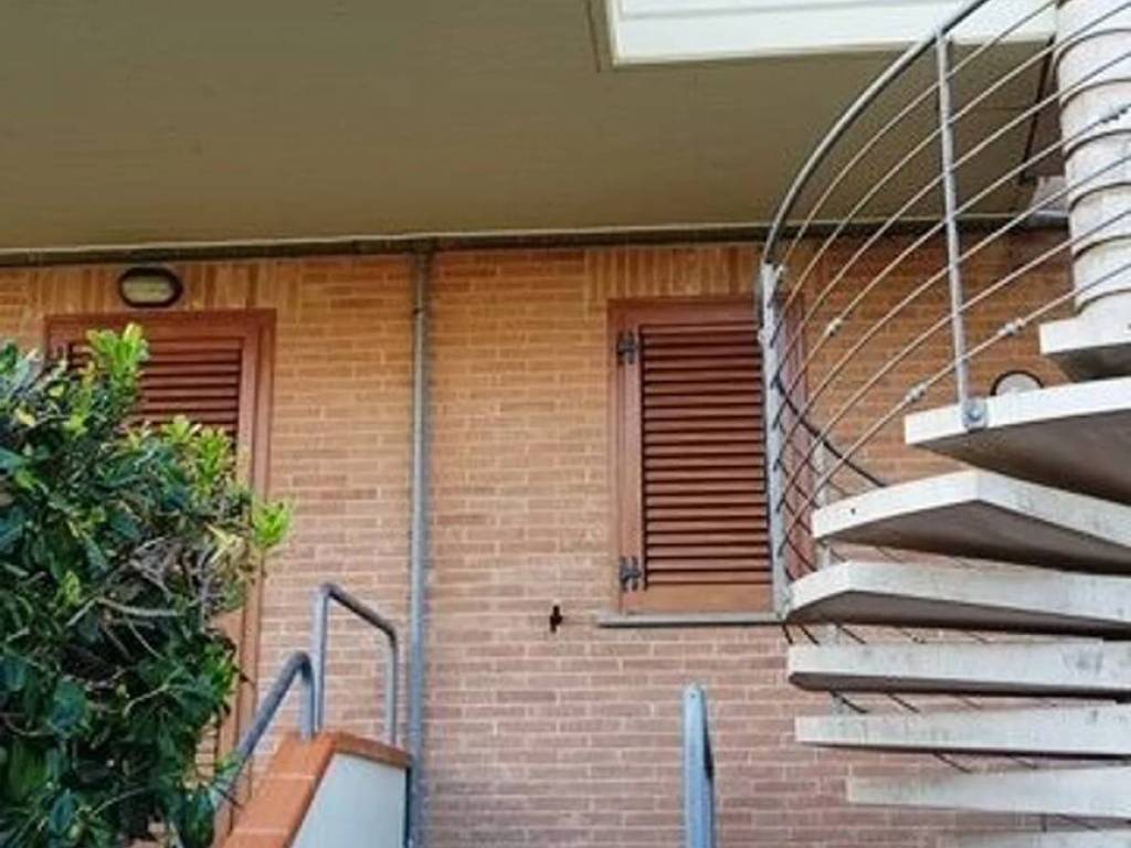 Appartamento a Follonica in Via Litoranea - Foto 2