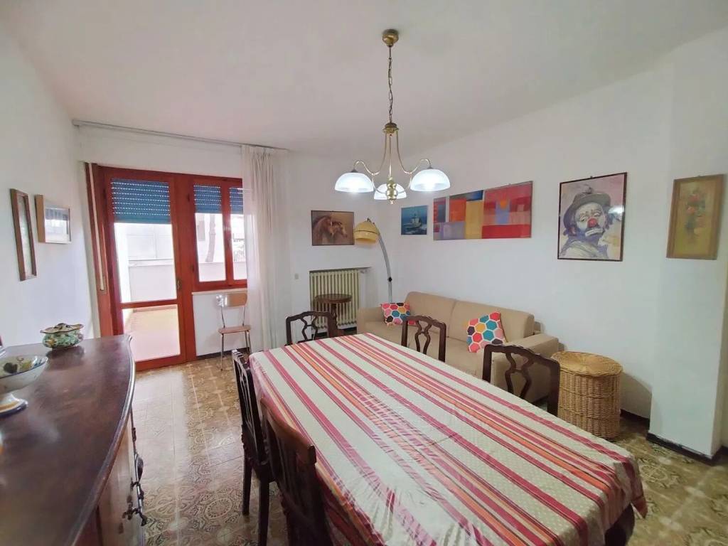 Appartamento a Follonica in Via Dei Pini, 24 - Foto 2