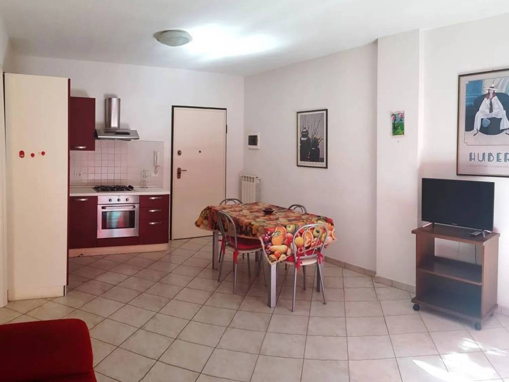 Appartamento a Follonica in Via Bellini, 31 - Foto 2