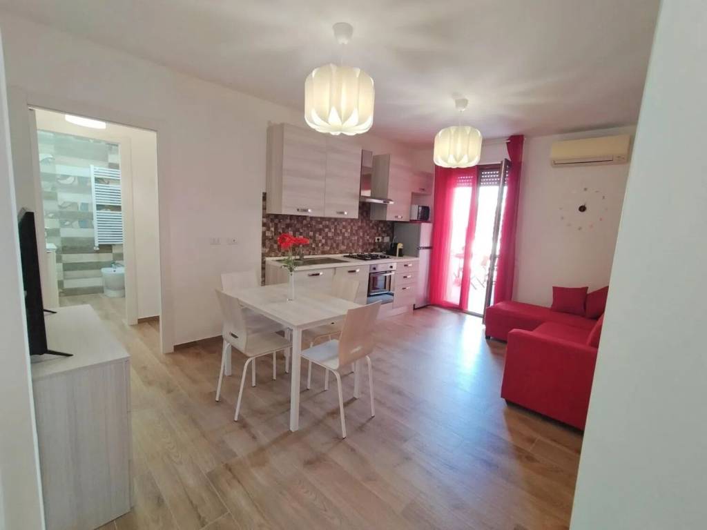 Appartamento a Follonica in Via Litoranea - Foto 4