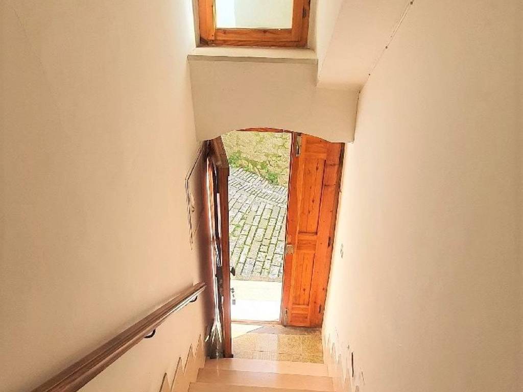 Casa indipendente a Todi in Vocabolo Castello di Izzalini - Foto 4