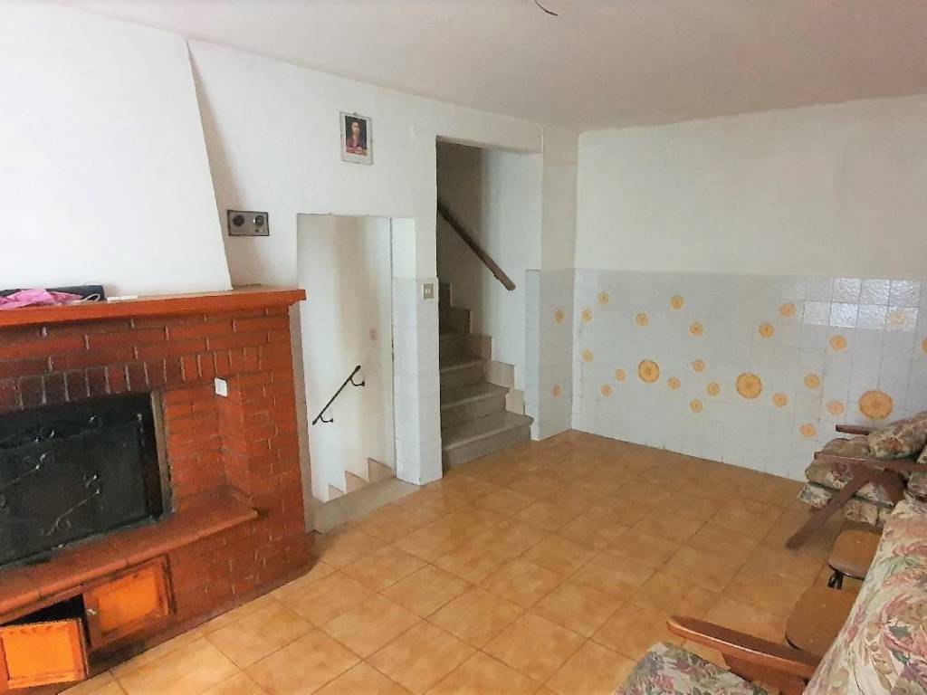 Casa indipendente a Todi in Vocabolo Castello di Izzalini - Foto 5
