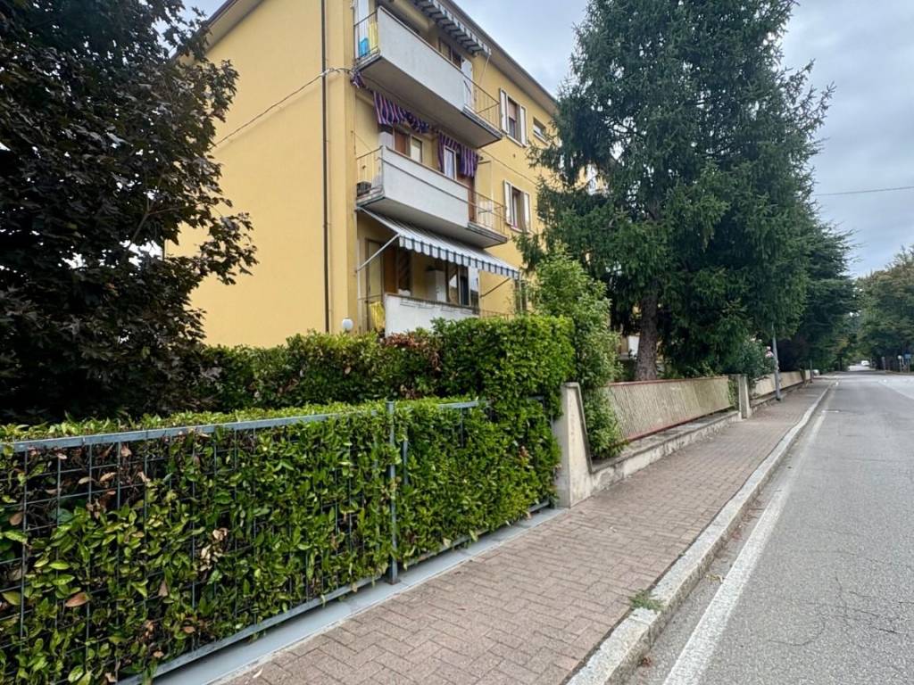 Appartamento a Valsamoggia in Via Larga, 5 - Foto 2