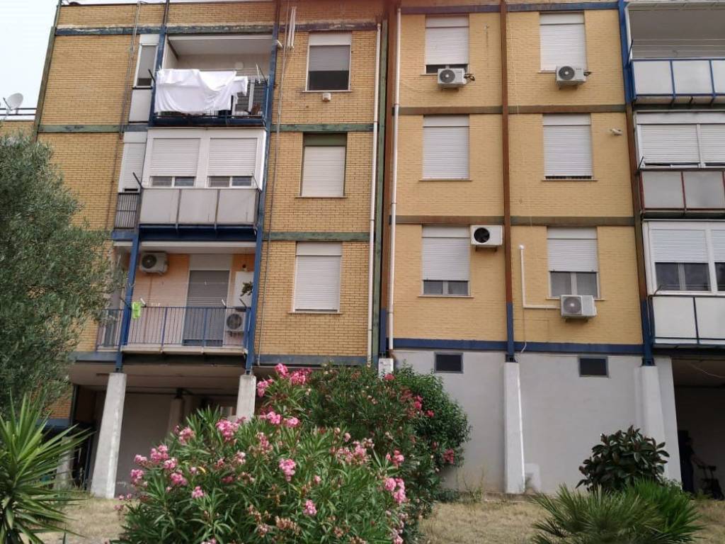 Appartamento a Taranto in Viale dell'Industria, 160 - Foto 1