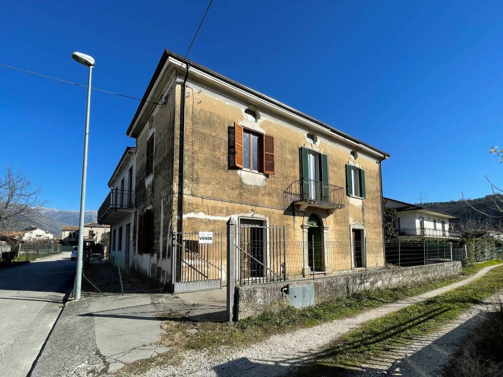 Rustico / casale a Isola del liri in Via Campo di Grilli, 218 - Foto 3