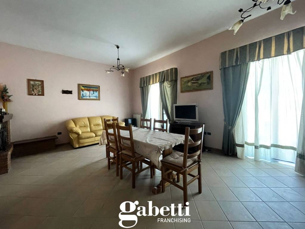 Casa indipendente a Bellona in Piazza Umberto I - Foto 4