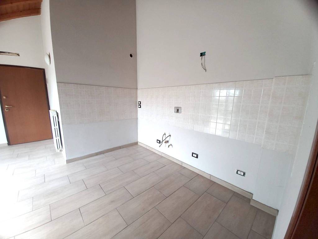 Attico / mansarda a Gualtieri in Piazza Bentivoglio, 70 - Foto 2