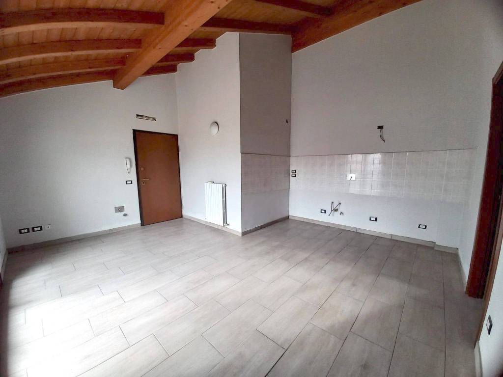 Attico / mansarda a Gualtieri in Piazza Bentivoglio, 70 - Foto 3