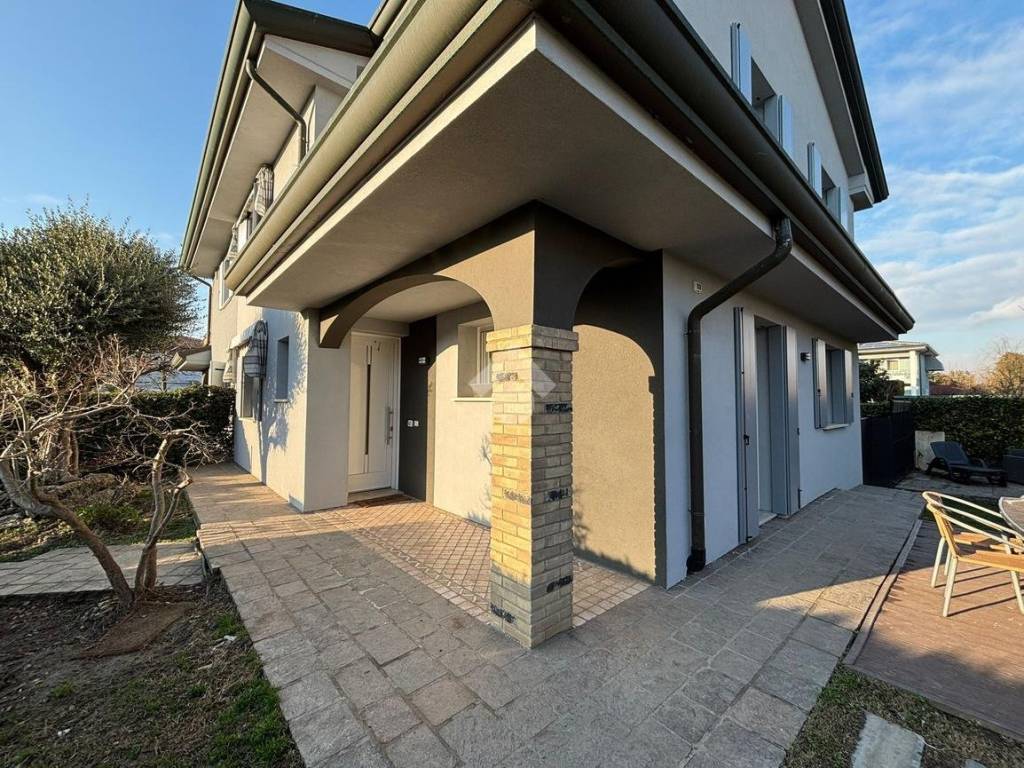 Villa a Brugine in Via Papa Giovanni XXIII, 11 - Foto 2