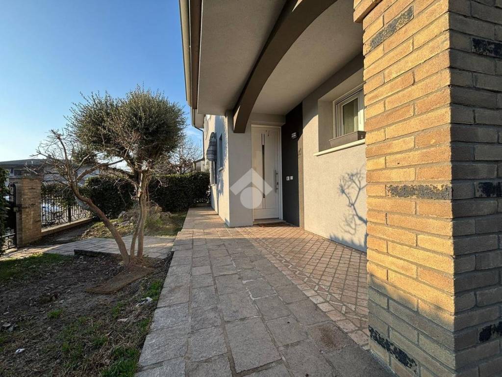 Villa a Brugine in Via Papa Giovanni XXIII, 11 - Foto 3