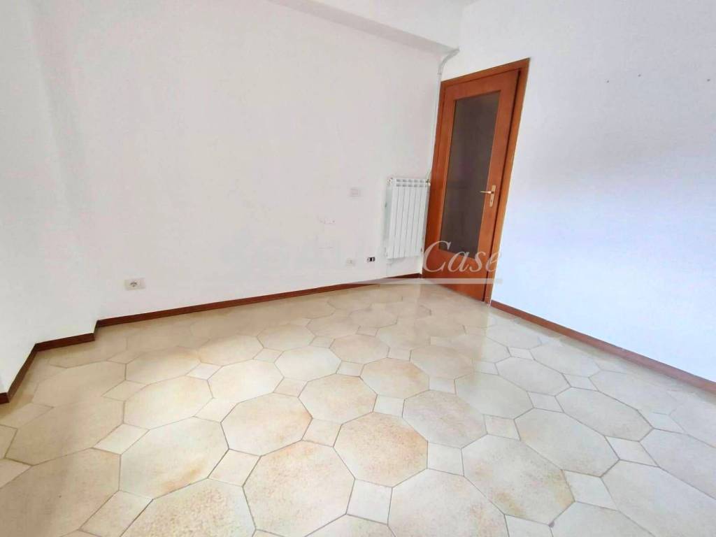Appartamento a Cosenza in Piazza Primo Maggio - Via Enrico De Nicola - Foto 2