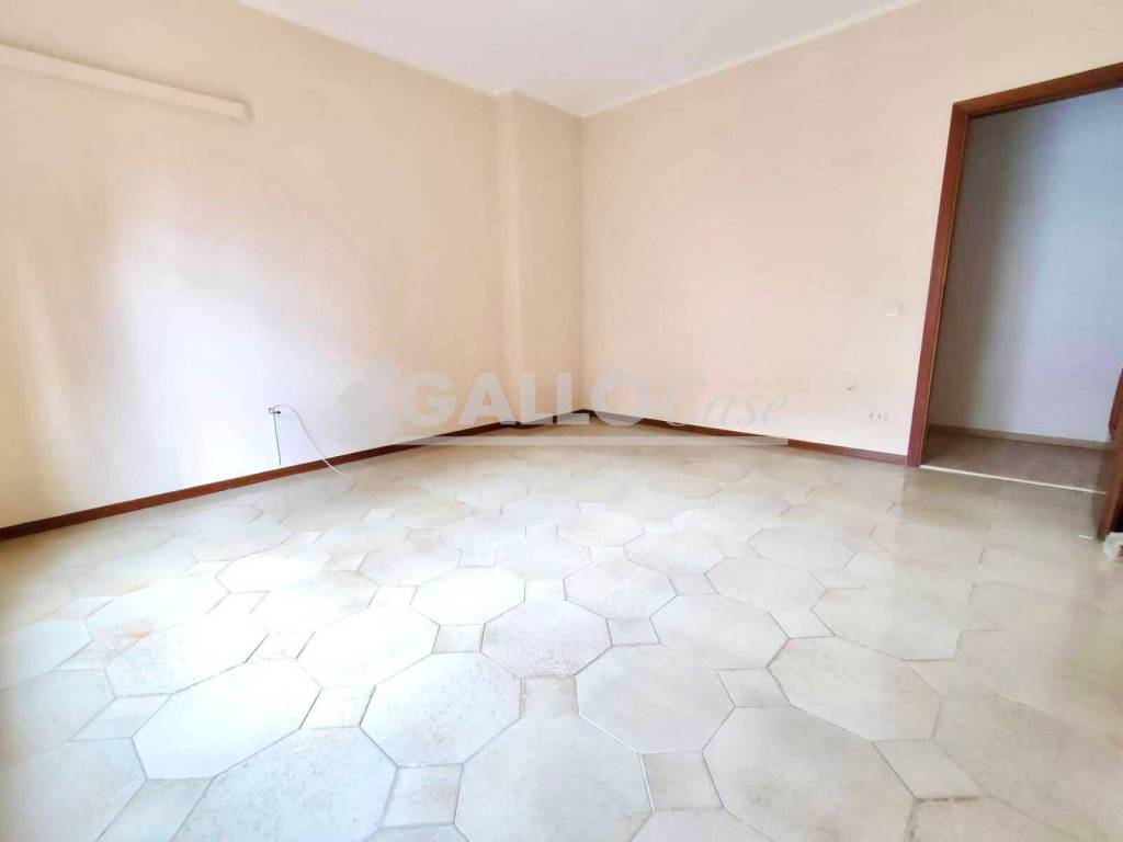 Appartamento a Cosenza in Piazza Primo Maggio - Via Enrico De Nicola - Foto 4