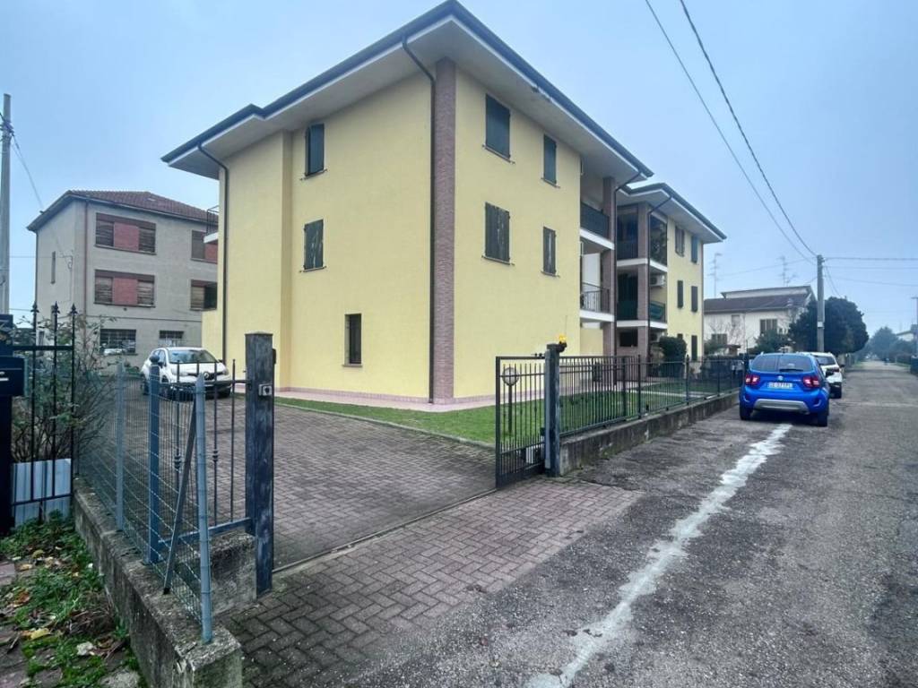 Appartamento a Reggiolo - Foto 2