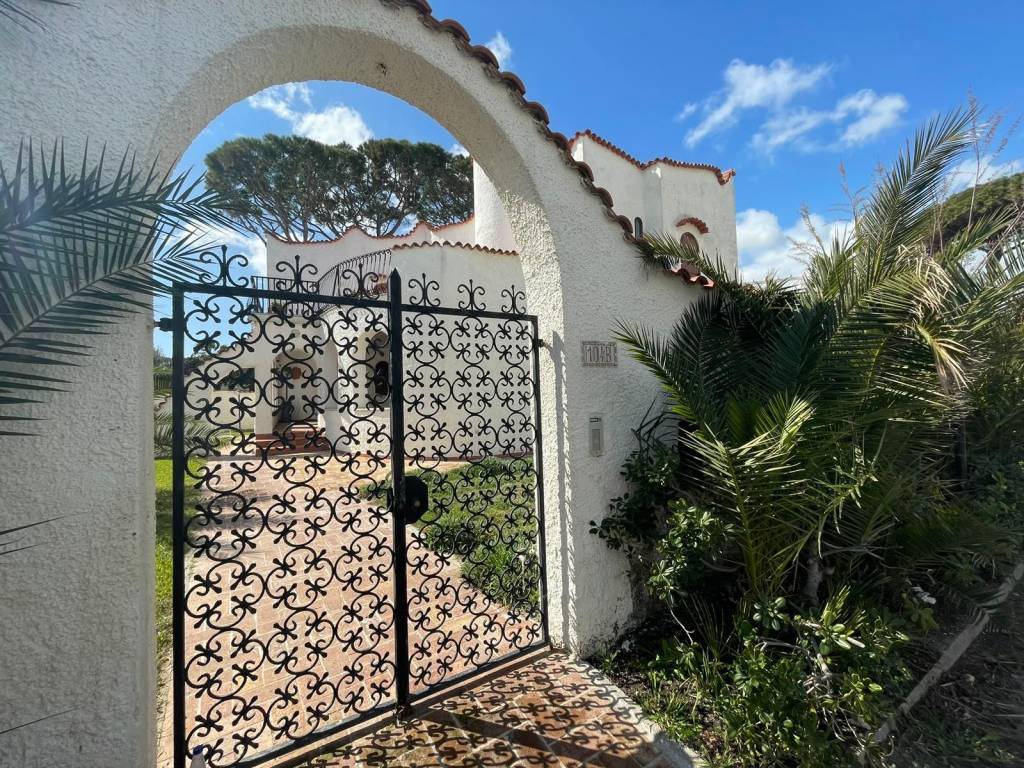 Villa a Terracina in Via Priamo - Foto 4