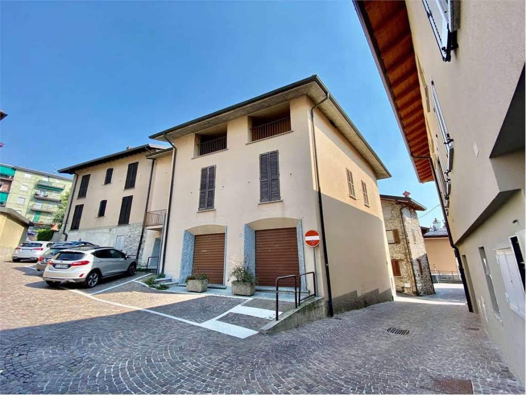 Palazzo / stabile a Galbiate in piazza Garibaldi - Foto 4