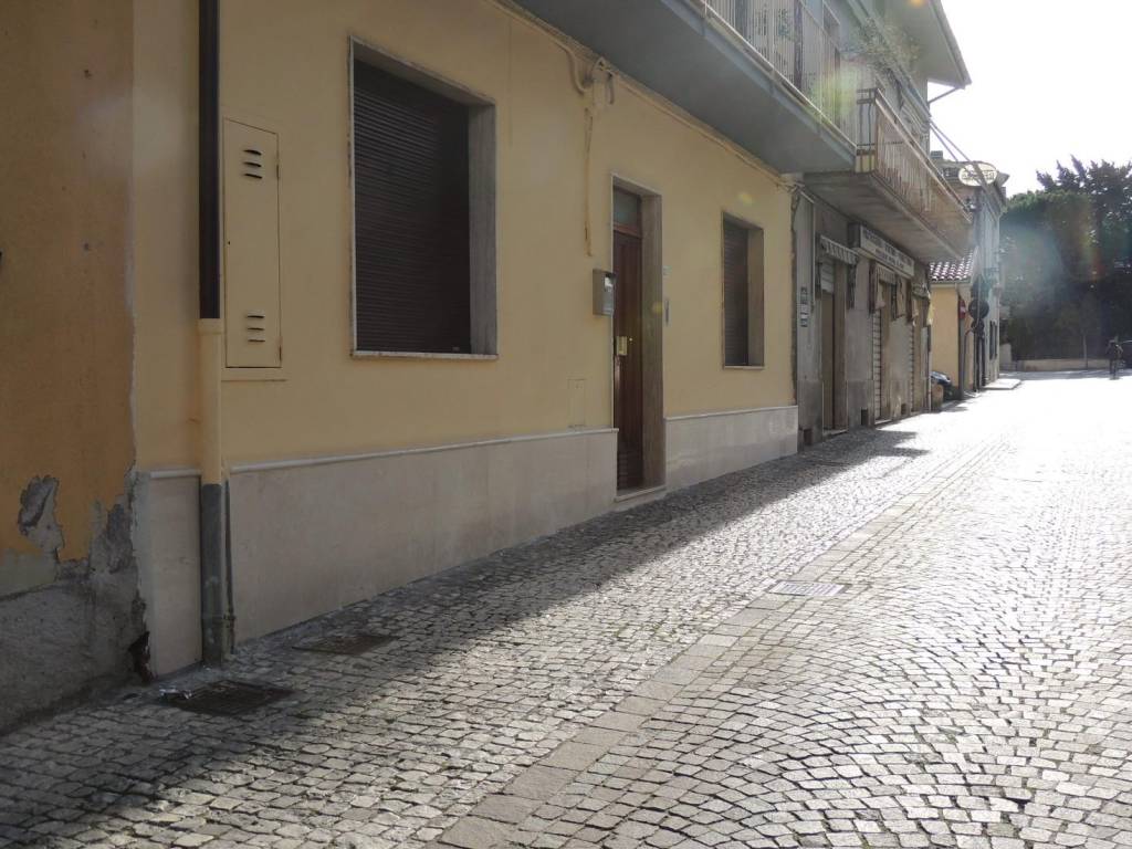 Immobile a Torre de' passeri in Piazza Plebiscito - Foto 4