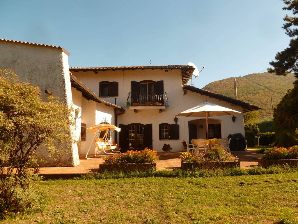 Villa a Rocca di botte in Via Vaglie - Foto 3