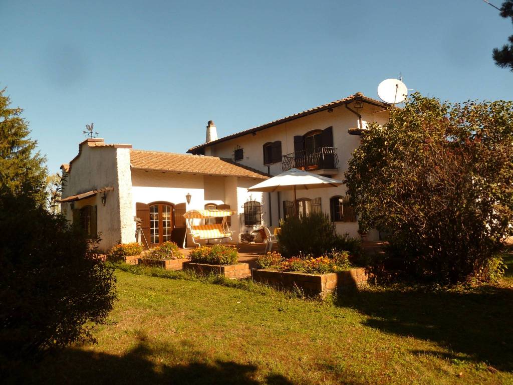 Villa a Rocca di botte in Via Vaglie - Foto 4