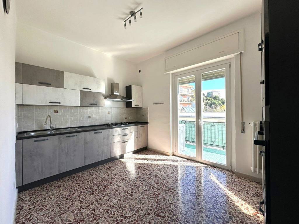 Appartamento a Imperia in Via Littardi, snc - Foto 3