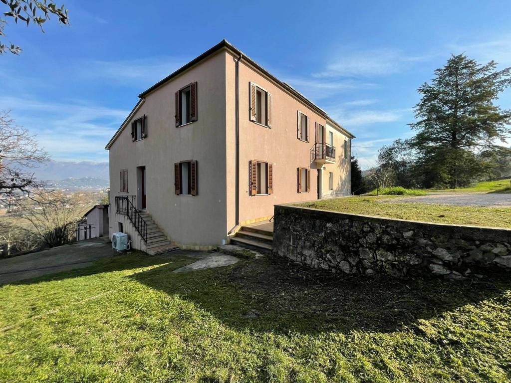Rustico / casale a Isola del liri in Via Quaglieri Vecchio, 16 - Foto 2