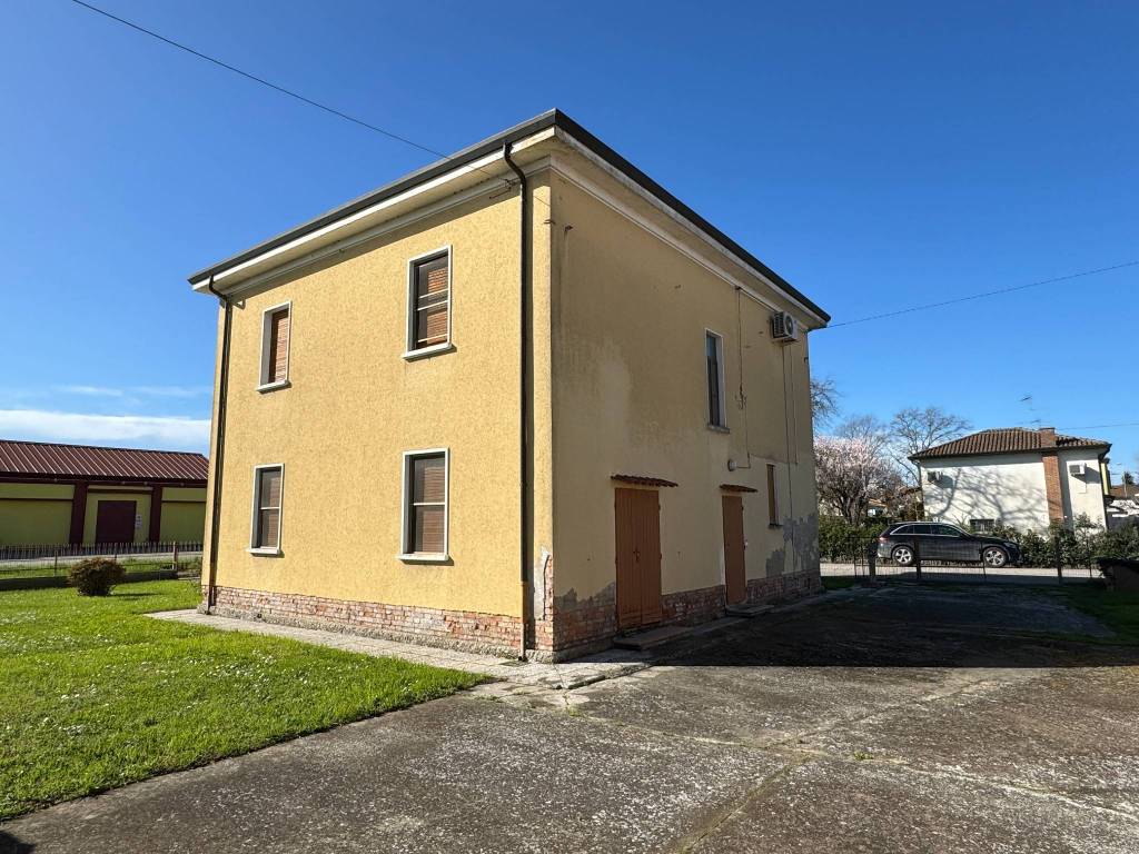 Villa a Argenta in Via Valletta, 5 - Foto 4