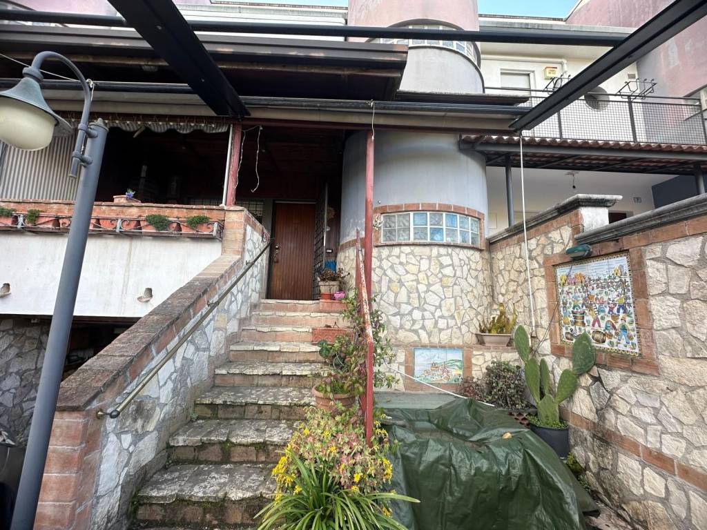 Villa a Benevento in Via Antonio Segni - Foto 3