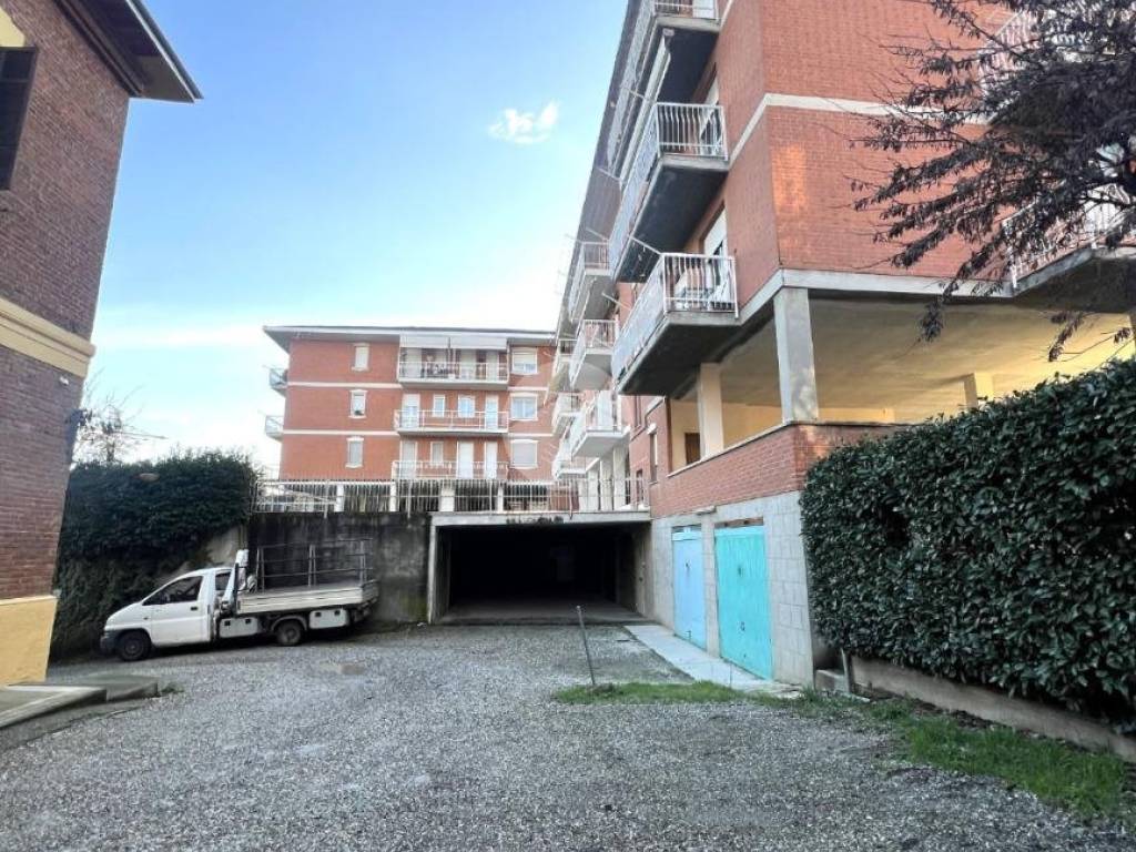 Box / garage a Valenza in Viale Alessandro Manzoni, 3 - Foto 2