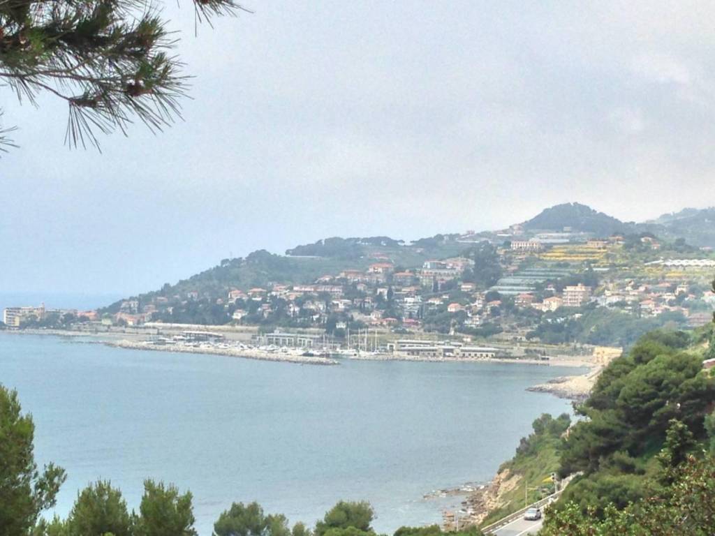 Rustico / casale a Imperia in Via Collarina - Foto 2