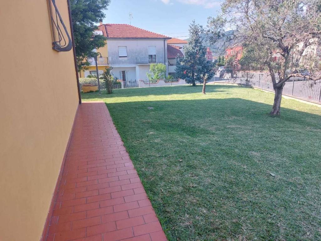 Casa indipendente a Castelnuovo magra - Foto 4