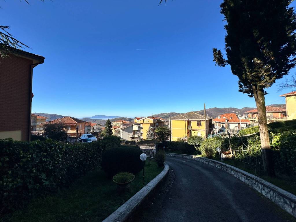 Villa a Fiuggi in Via Colle Michelangelo, 41 - Foto 2