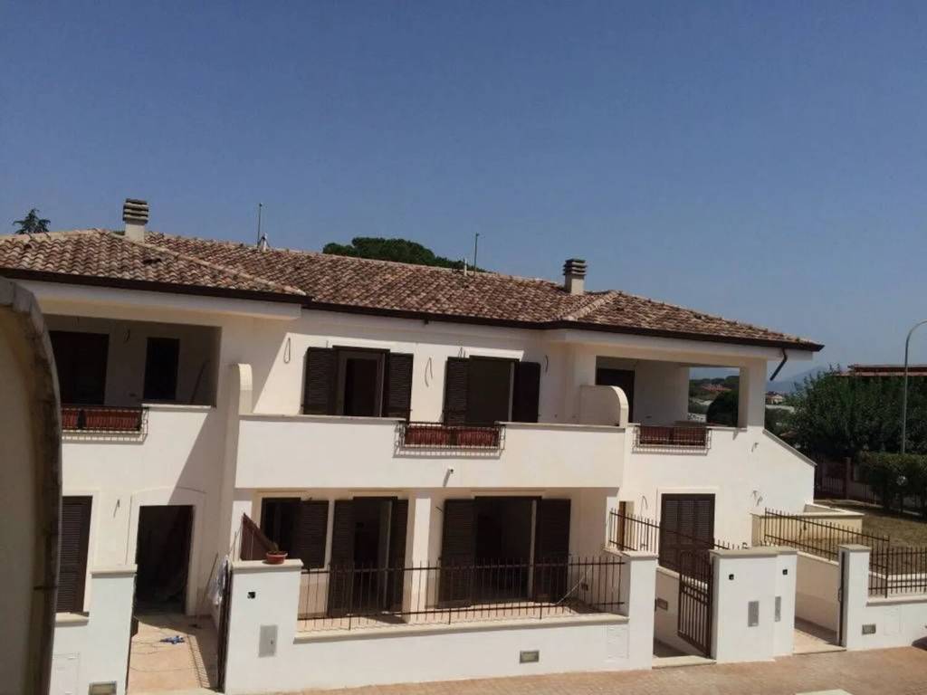 Villa a Fondi in Via Sant'Antonio 3636 S.N.C. - Foto 4